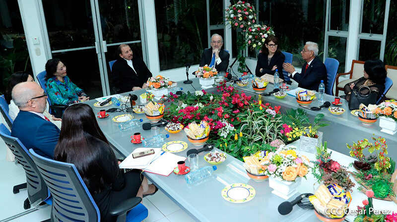 daniel-ortega-rosario-murillo-encuentro-director-rae-santiago-munoz